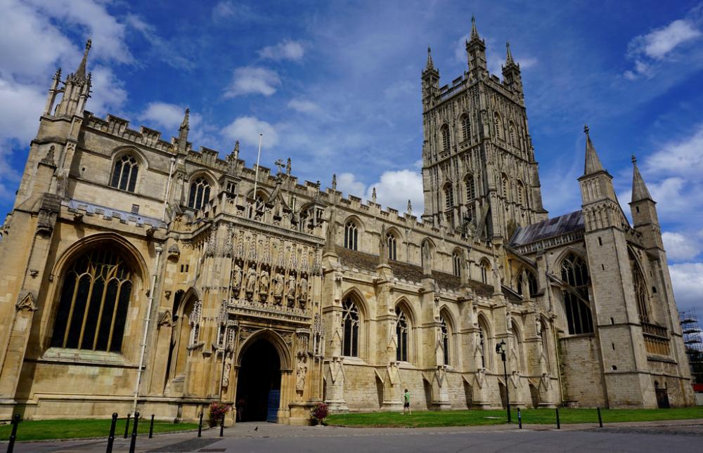 Gloucester Cathedral.jpg