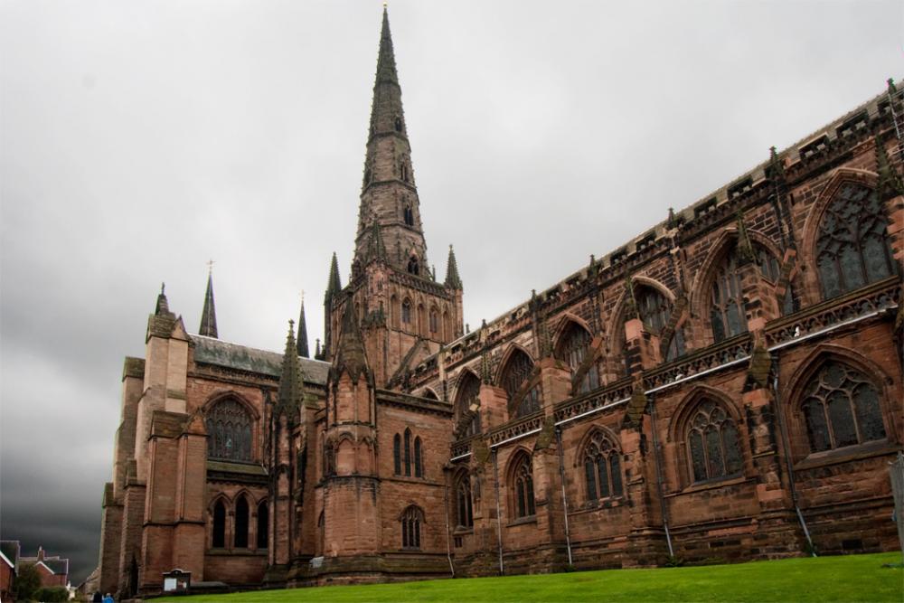 Lichfield Cathedral (5).jpg