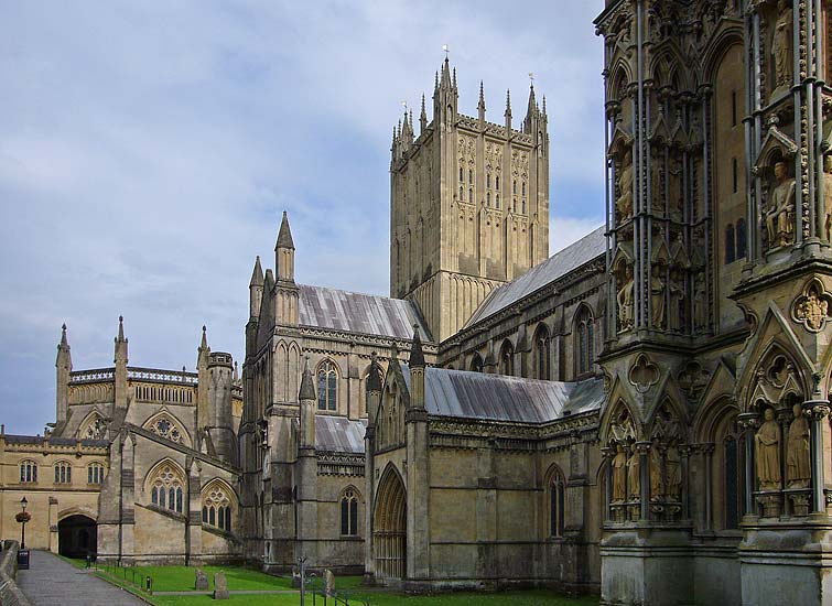 Wells Cathedral (13).jpg