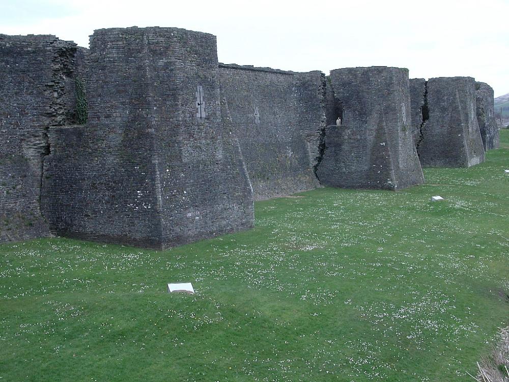 Caerphilly castle (4).jpg
