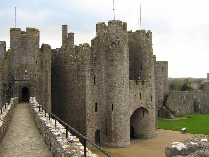 Pembroke Castle (13).jpg
