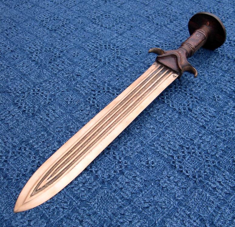 3.-Odysseus-sword.thumb.jpg.1253bd91737ff4fa3bb611c5bfa9bcef.jpg