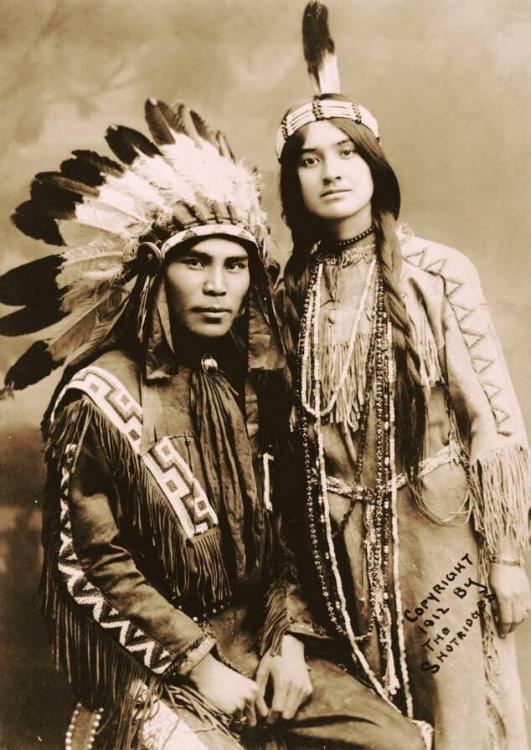 Native North American couple.jpg