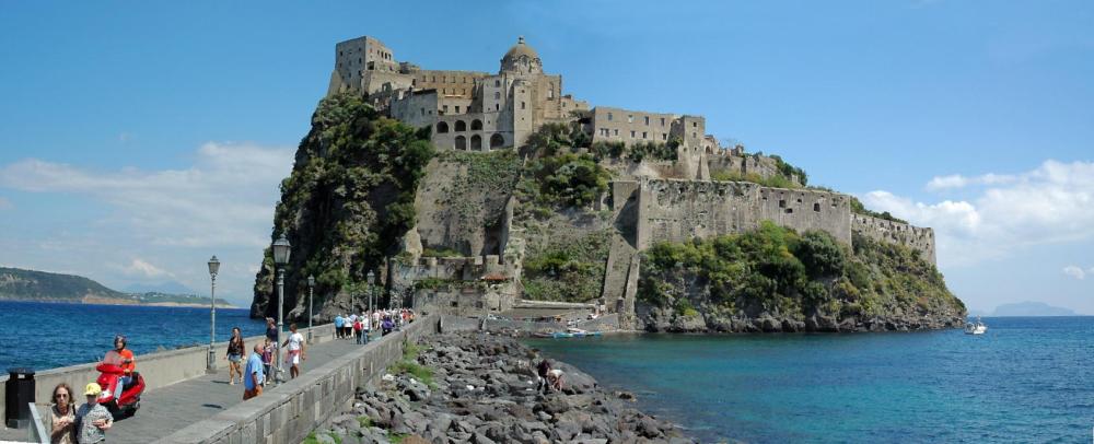 Castello_Aragonese.jpg