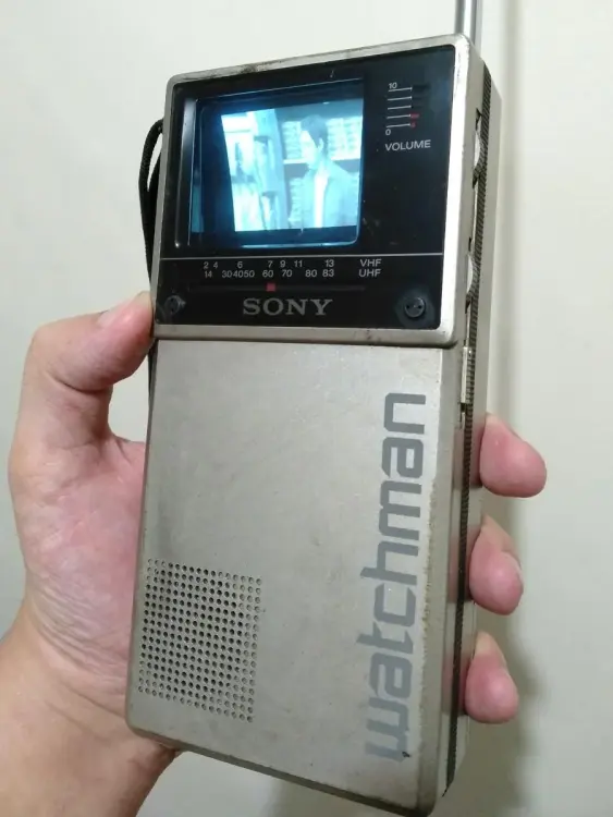 before-smartphones-and-online-streaming-40-years-ago-sony-v0-5f3fb98yegtc1.thumb.webp.b47da40c60535963a54e3c6b0cc21879.webp